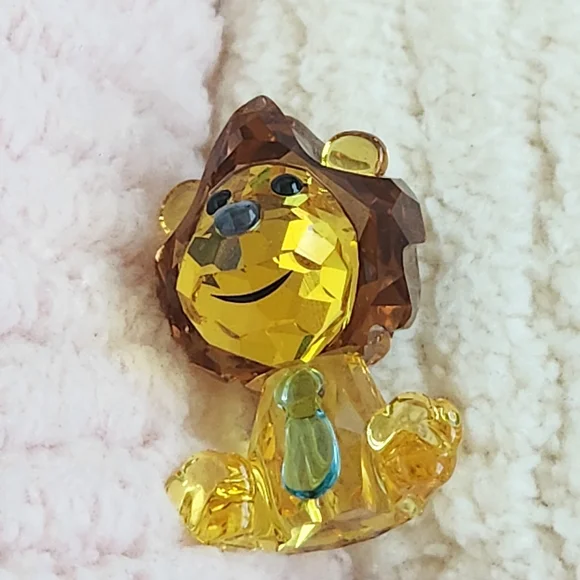 Swaroski Baby Animals Roary the Lion - Picture 6 of 6